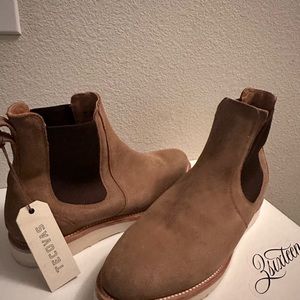 NWT Tecova Luke boots SZ 12